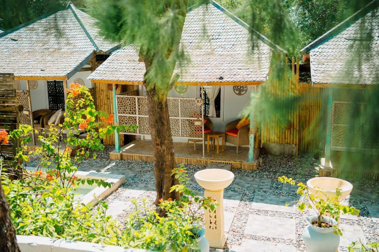 Bungalow Cafe Gili Beachfront Gili Meno Kültér fotó